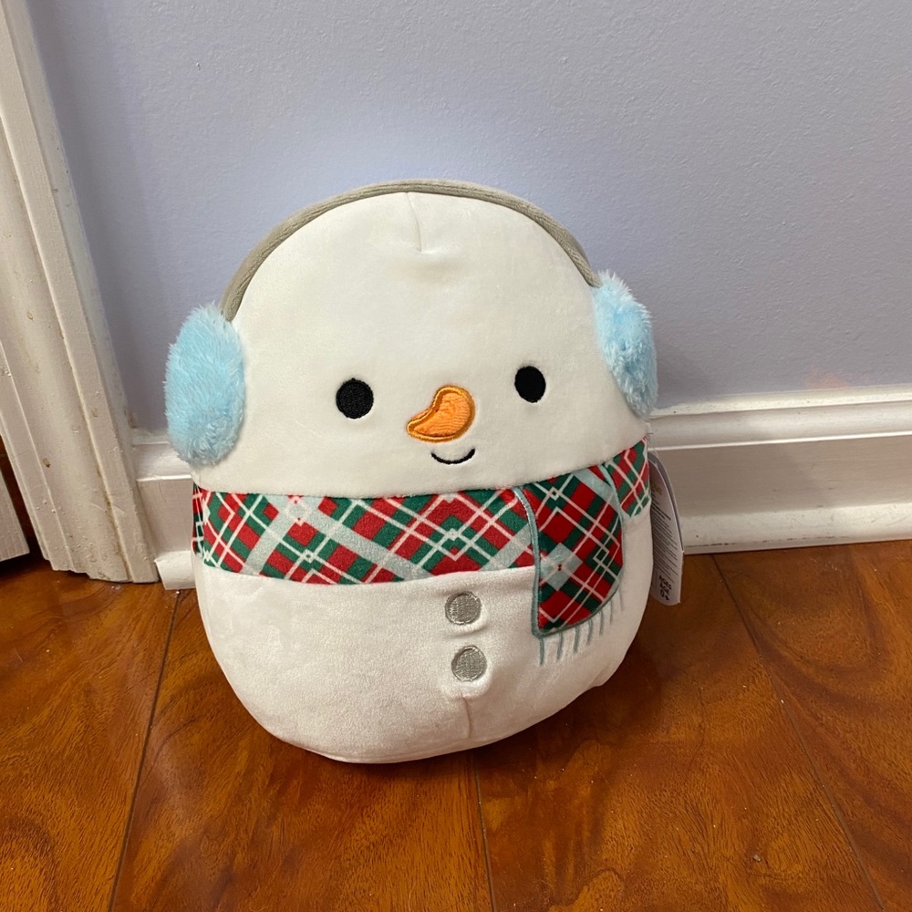 Squishmallow Christmas Manny 8in NWT